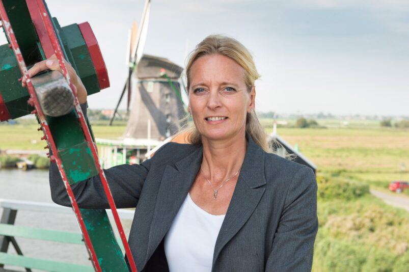 Nicole Bakker